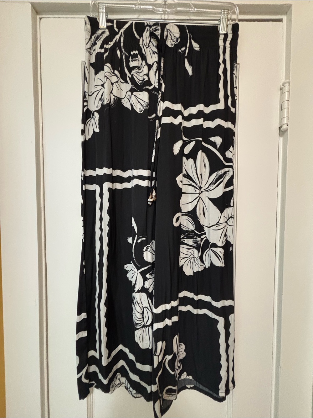 Rachel Zoe Black & White Floral Maxi Skirt